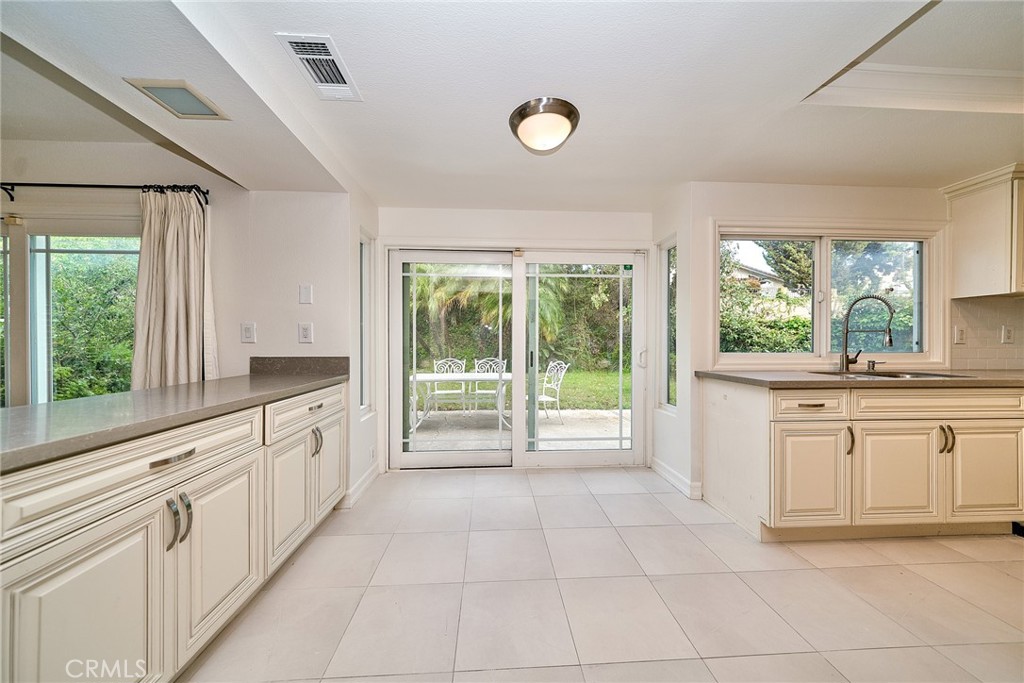 1348 Rolling Knoll Road Diamond Bar, CA 91765 - Photo 19 of 55