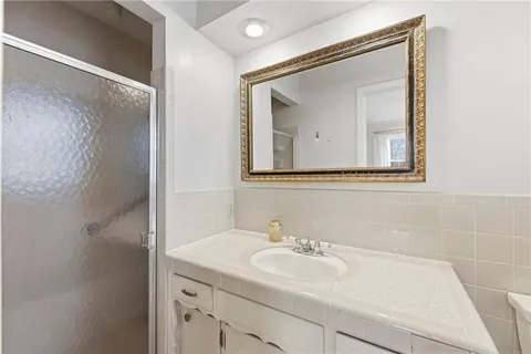 $479,000 | 10505 Belinder Road, Leawood, KS 66206