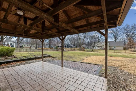 $479,000 | 10505 Belinder Road, Leawood, KS 66206