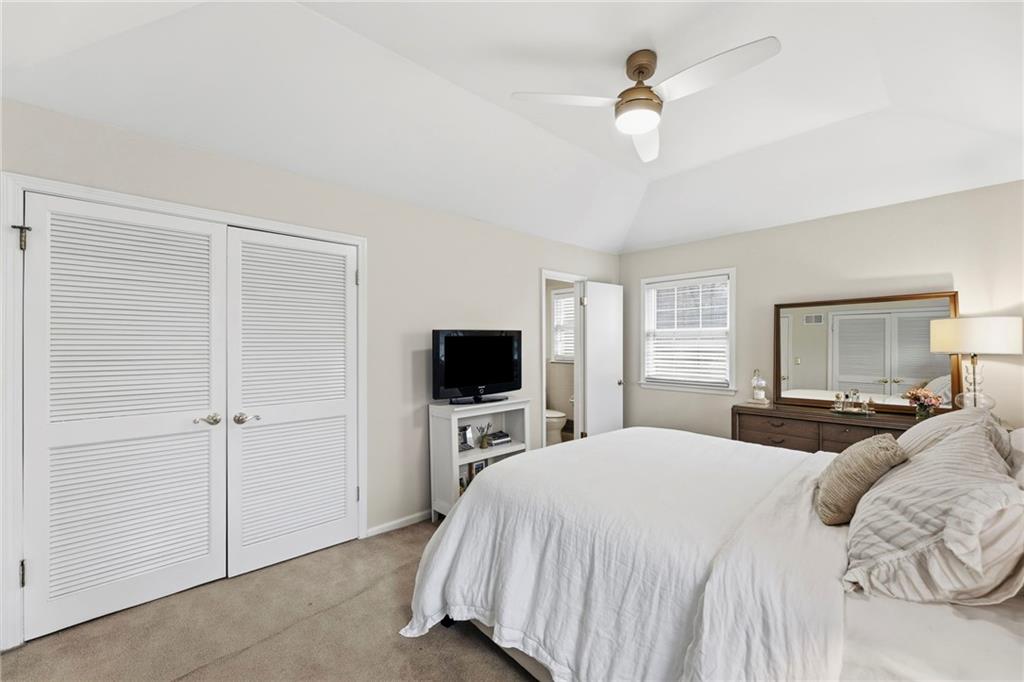 10505 Belinder Road Leawood, KS 66206 - Photo 10 of 31