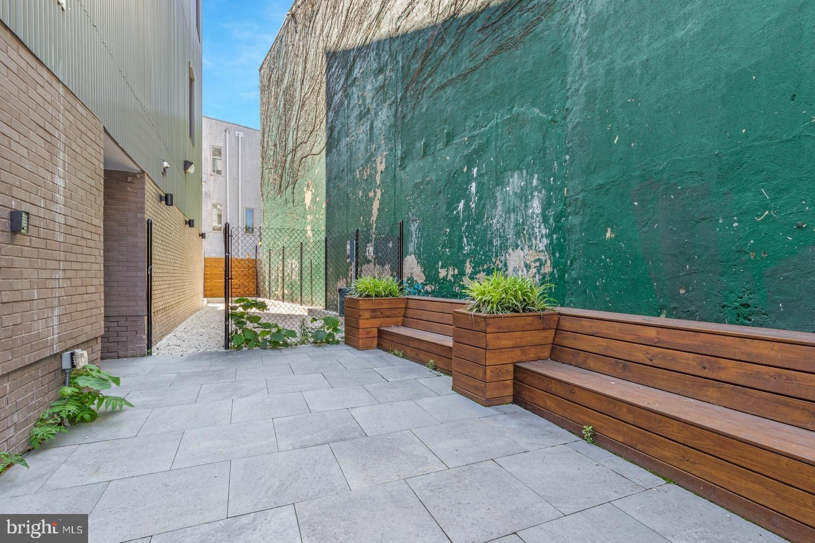 2559 Amber Street, Unit 101 Philadelphia, PA 19125 - Photo 34 of 35