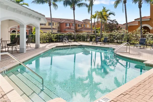 $2,200 | 10260 Olivewood Way, Unit 58, Estero, FL 33928