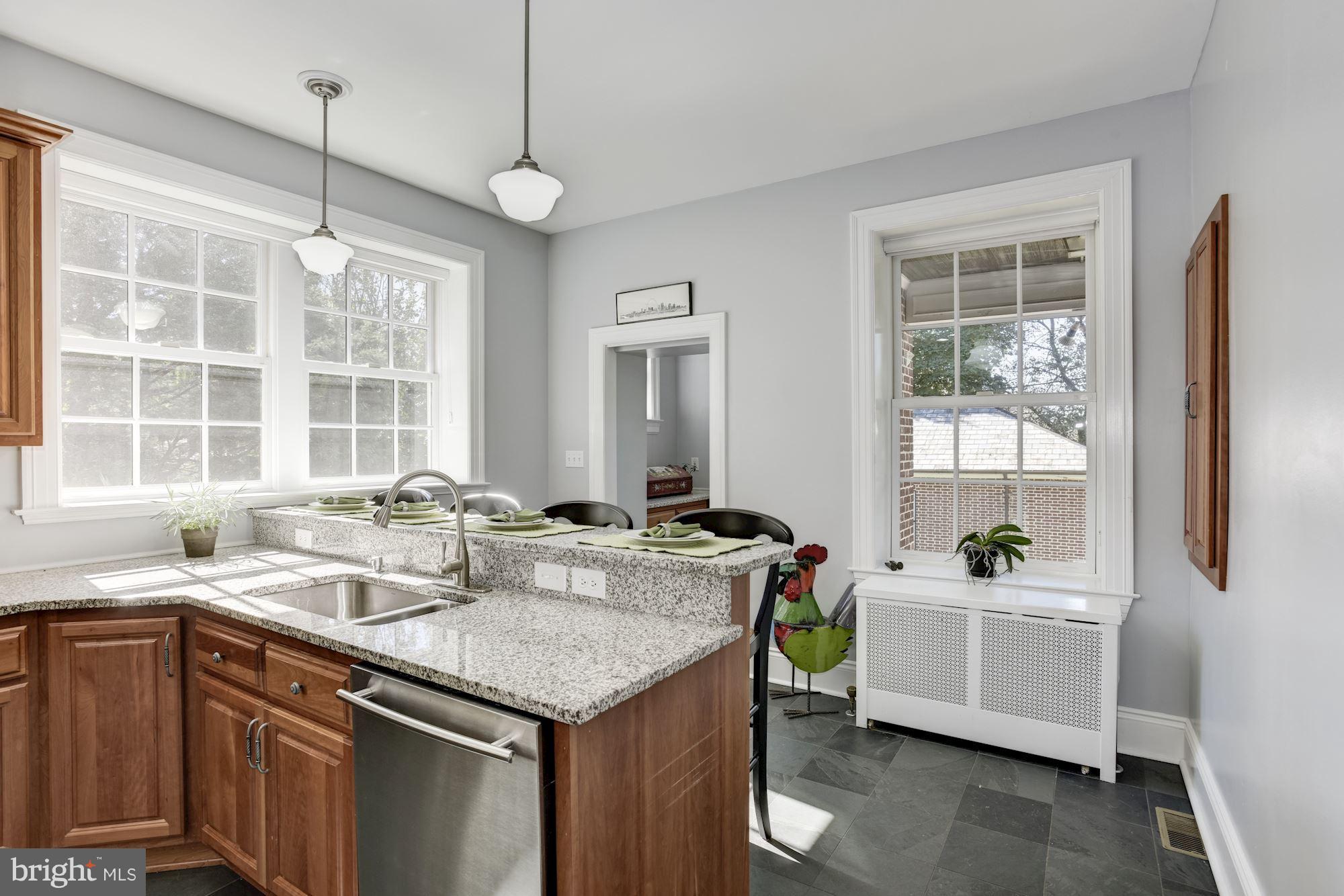 3810 Greenway Baltimore, MD 21218 - Photo 13 of 93