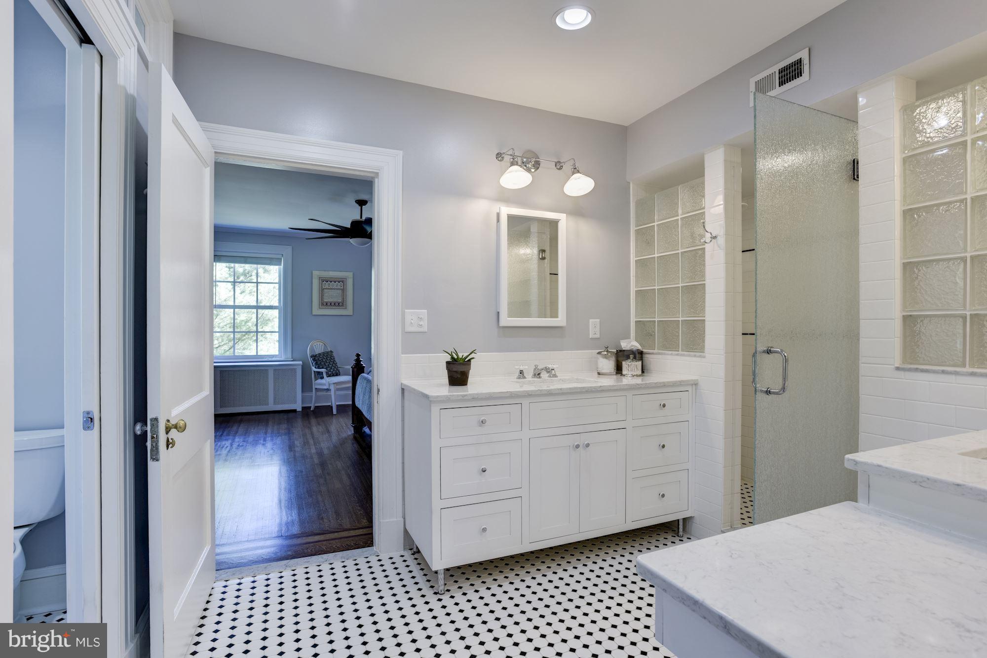 3810 Greenway Baltimore, MD 21218 - Photo 32 of 93