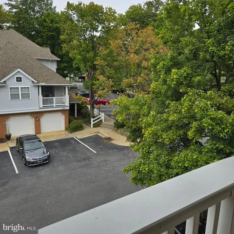 $320,000 | 5814 Wyndham Circle, Unit 301, Columbia, MD 21044
