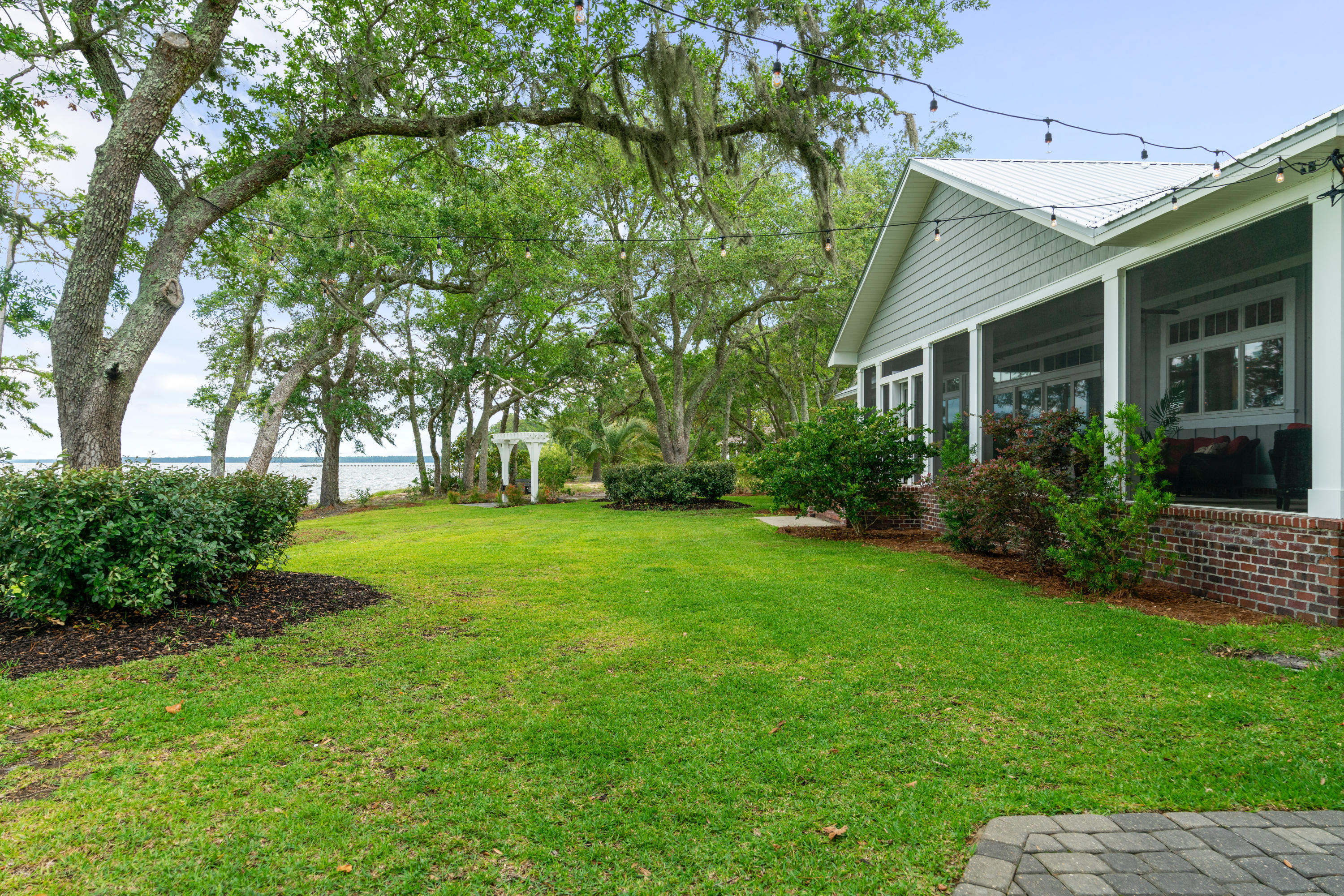 570 Taunton Road Freeport, FL 32439 - Photo 33 of 39 570 Taunton-40