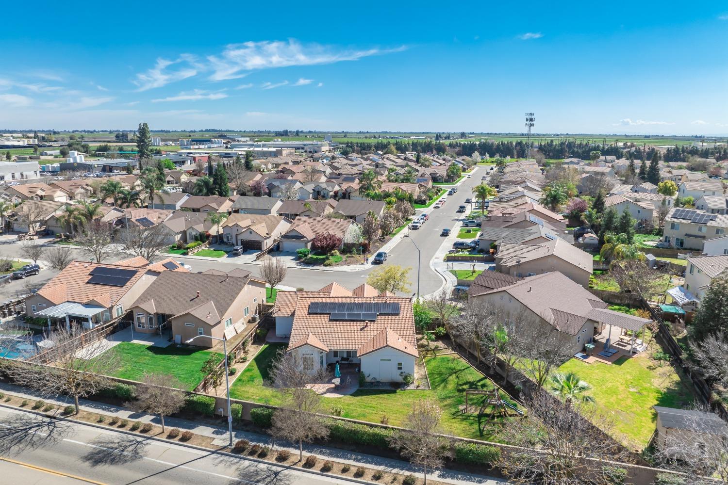 2727 Pear Tree Drive Madera, CA 93637 - Photo 34 of 36 an aerial view of a city
