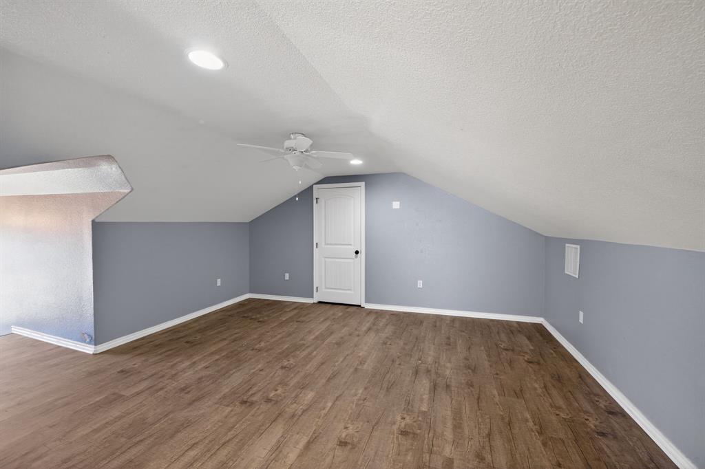 400 North Ave A Springtown, TX 76082 - Photo 7 of 17