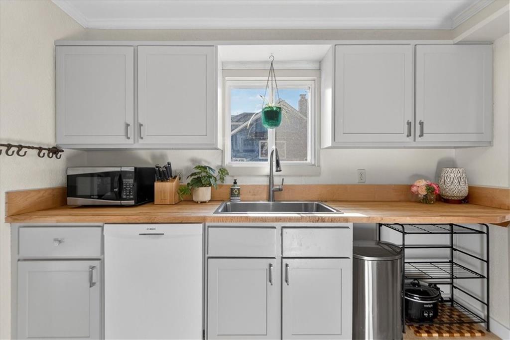 307 Northeast Green Street Lee's Summit, MO 64063 - Photo 15 of 49