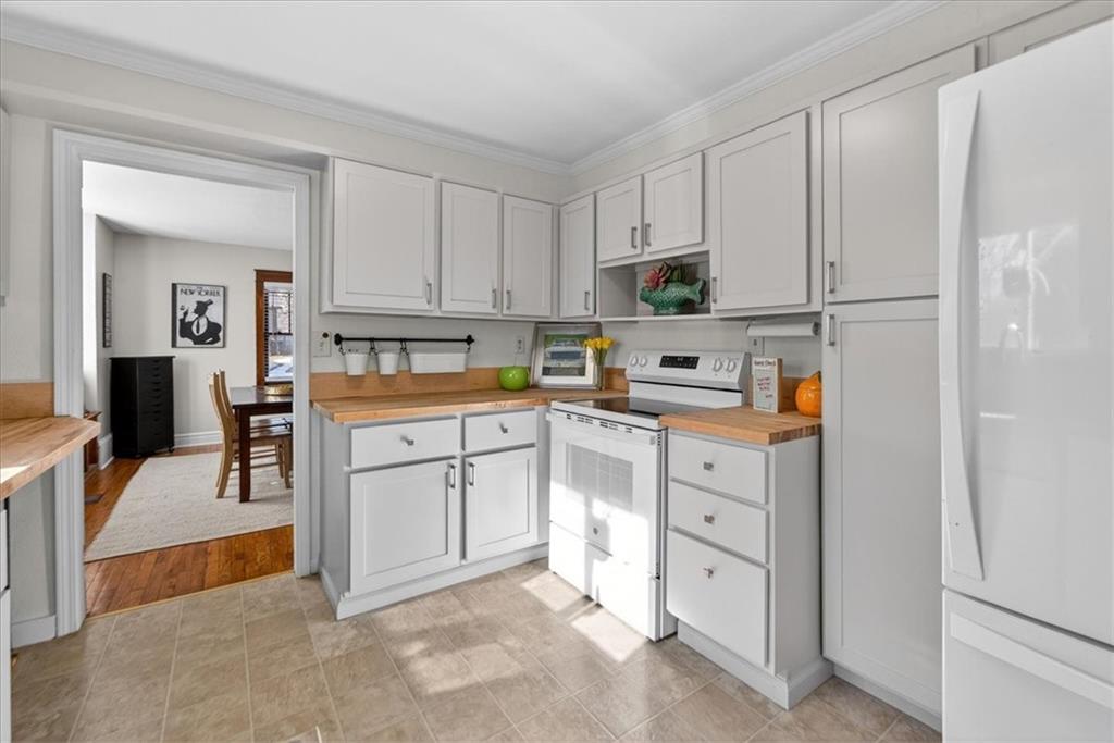 307 Northeast Green Street Lee's Summit, MO 64063 - Photo 16 of 49