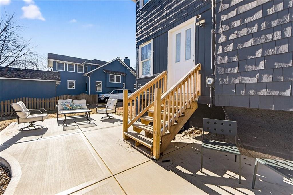 307 Northeast Green Street Lee's Summit, MO 64063 - Photo 33 of 49