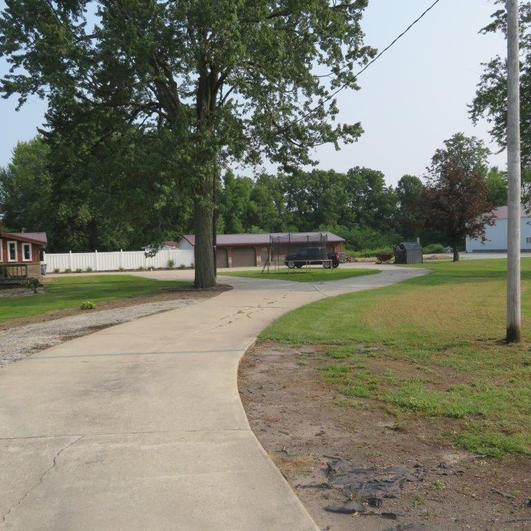 811 North Elm Road Bremen, IN 46506 - Photo 2 of 36 Gallery Image 2