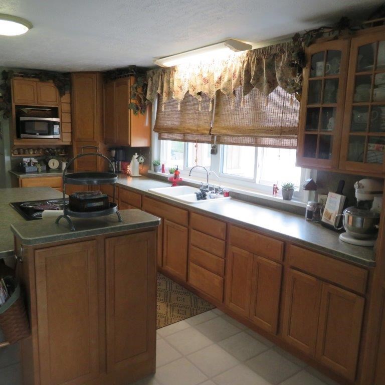 811 North Elm Road Bremen, IN 46506 - Photo 4 of 36 Gallery Image 4