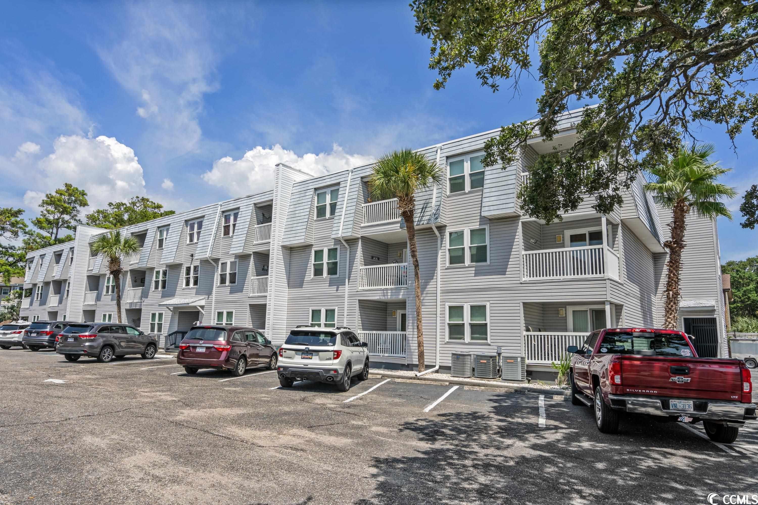 401 North Hillside Dr Unit 3A  