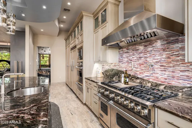 $4,400,000 | 2001 North 1st Avenue, Phoenix, AZ 85004