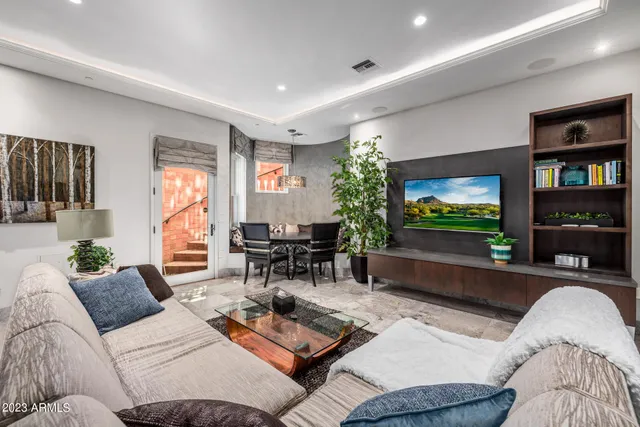 $4,400,000 | 2001 North 1st Avenue, Phoenix, AZ 85004