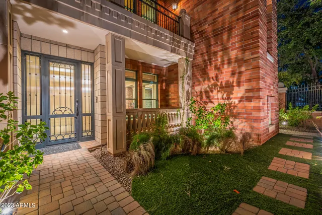 $4,400,000 | 2001 North 1st Avenue, Phoenix, AZ 85004