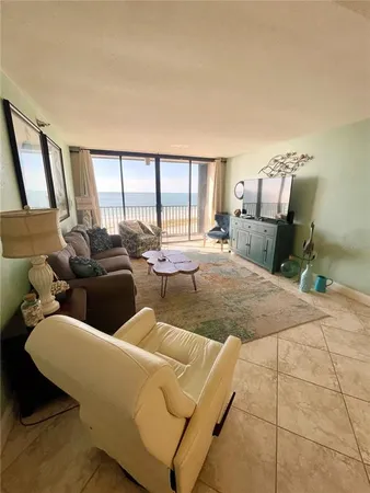$6,500 | 1290 Gulf Boulevard, Unit 1003, Clearwater Beach, FL 33767
