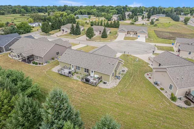 $257,500 | 784 Meadows Court, Grass Lake, MI 49240