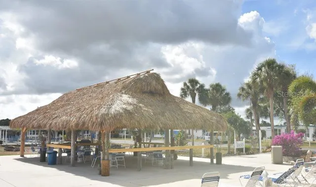 $3,900 | 706 Locarno Drive, Venice, FL 34285