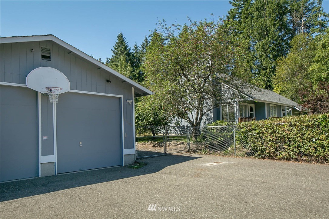 5800 Southwest 44th Street Port Orchard, WA 98367 - Photo 5 of 25