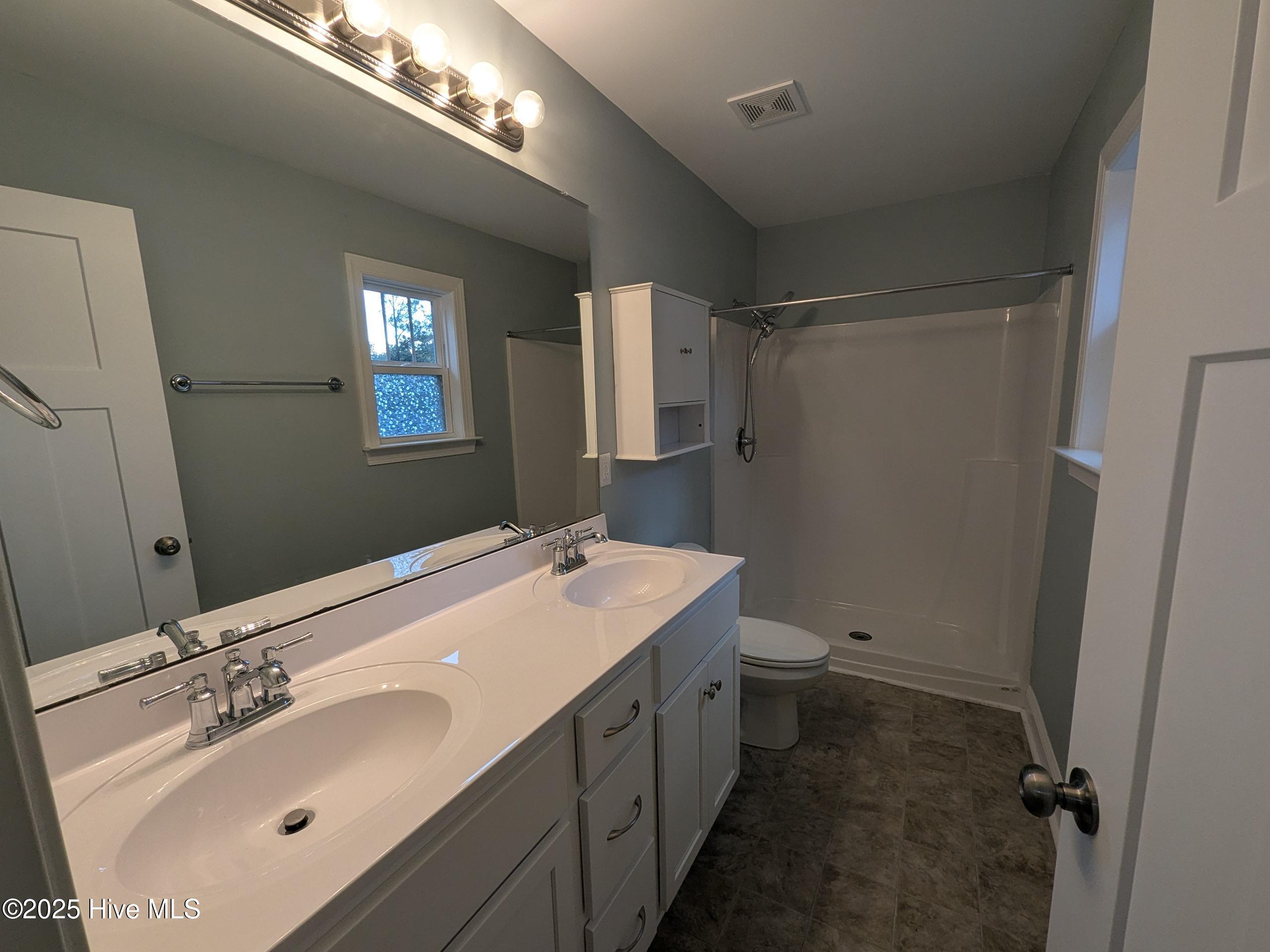 184 Montague Road Currie, NC 28435 - Photo 9 of 18 Media