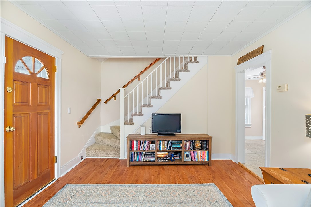 195 Talcott Street Woonsocket, RI 02895 - Photo 14 of 34