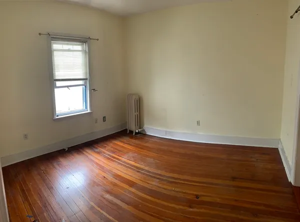 $2,800 | 48 Cypress Street, Unit 2, Watertown, MA 02472