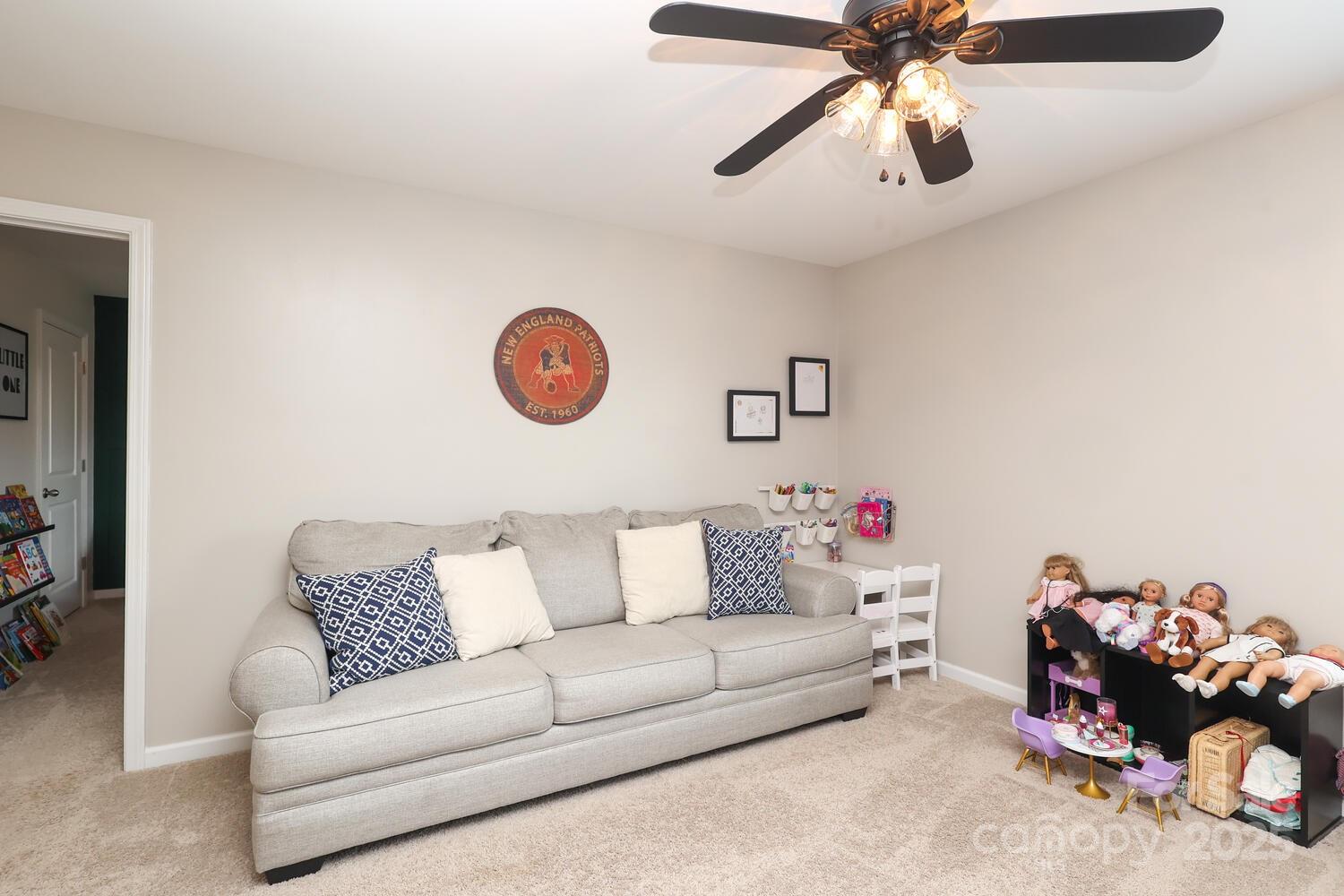 8317 Dallas Bay Road Charlotte, NC 28278 - Photo 11 of 33 Gallery Image 11