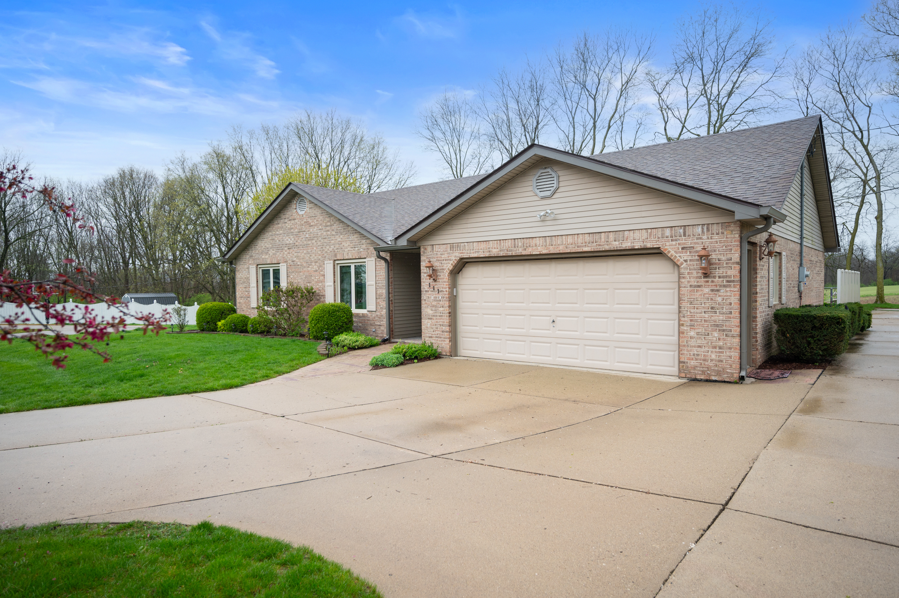 111 West Falcon Run Pendleton, IN 46064 - Photo 3 of 19 Gallery Image 3