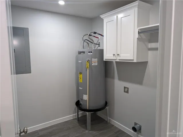 a view of utility room