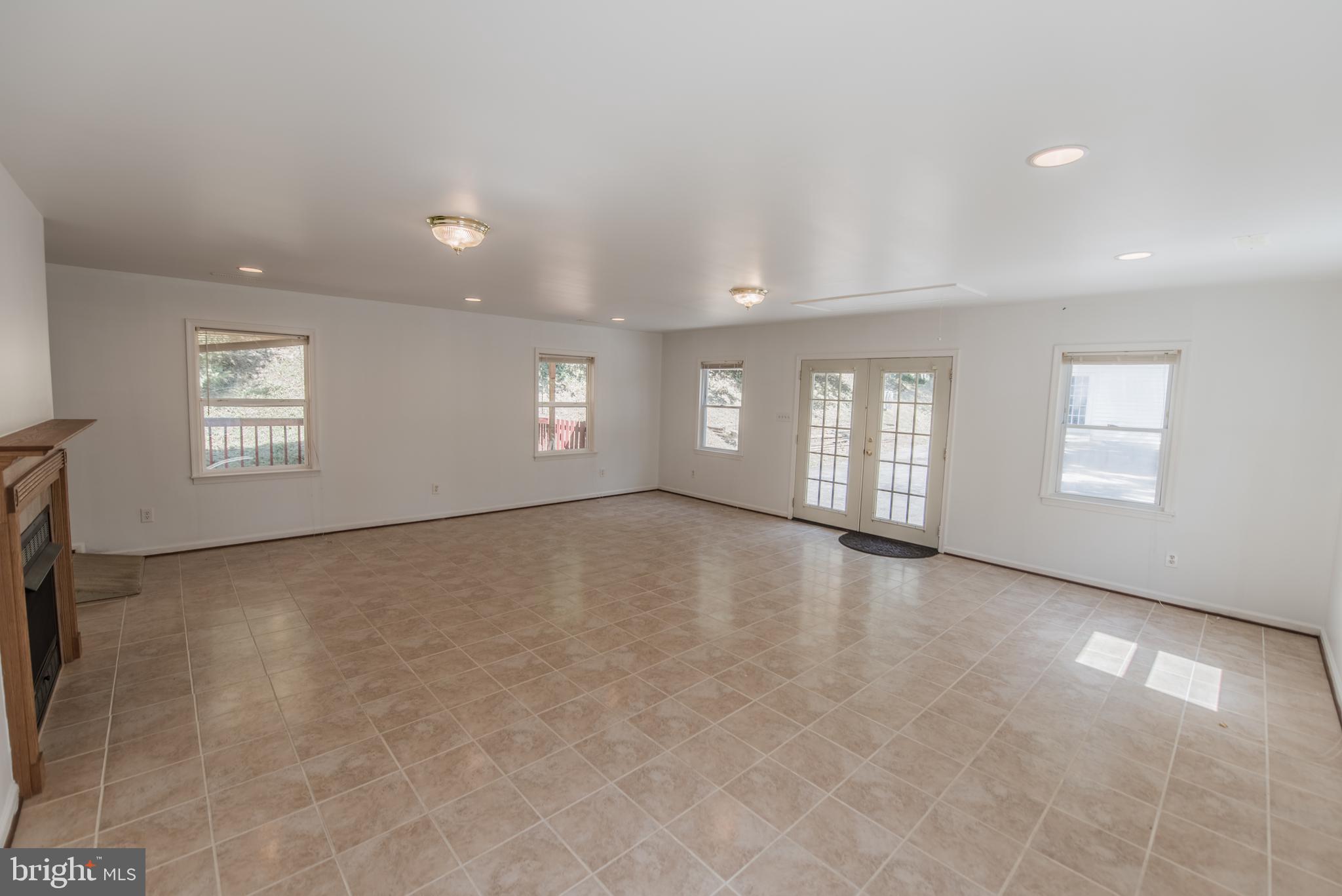 138 Wealthy Road Linden, VA 22642 - Photo 3 of 41
