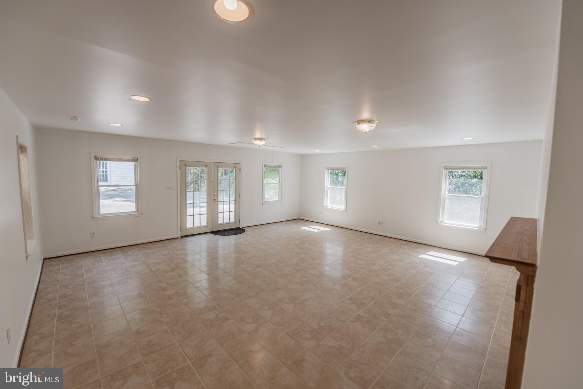 138 Wealthy Road Linden, VA 22642 - Photo 4 of 41