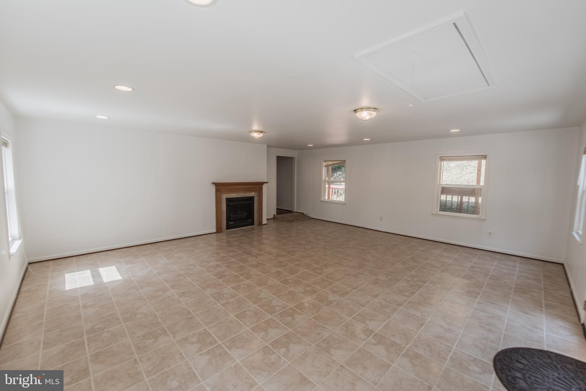 138 Wealthy Road Linden, VA 22642 - Photo 5 of 41