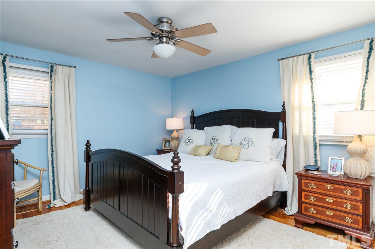 3034 Plantation Road Raleigh, NC 27609 - Photo 15 of 25