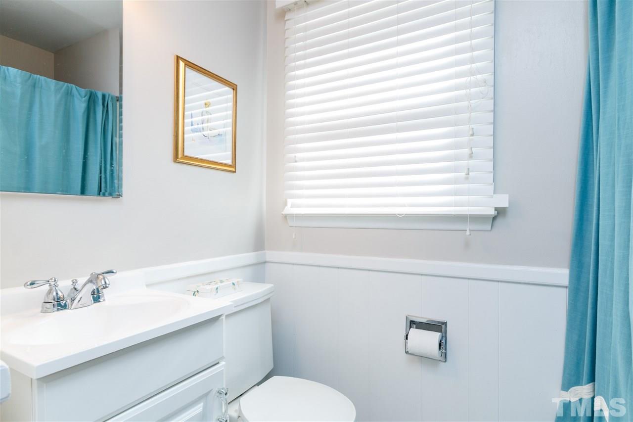 3034 Plantation Road Raleigh, NC 27609 - Photo 16 of 25