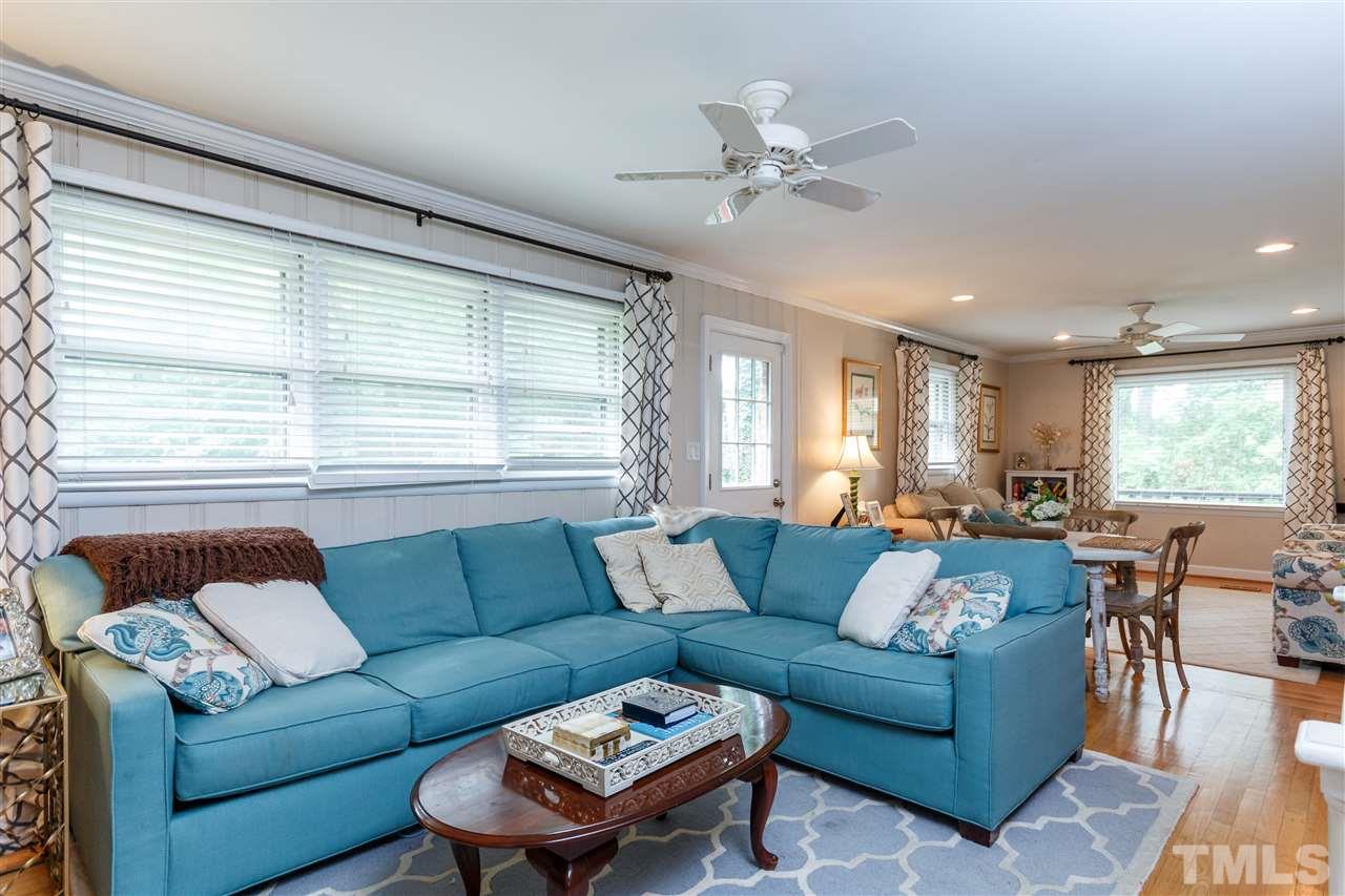 3034 Plantation Road Raleigh, NC 27609 - Photo 4 of 25