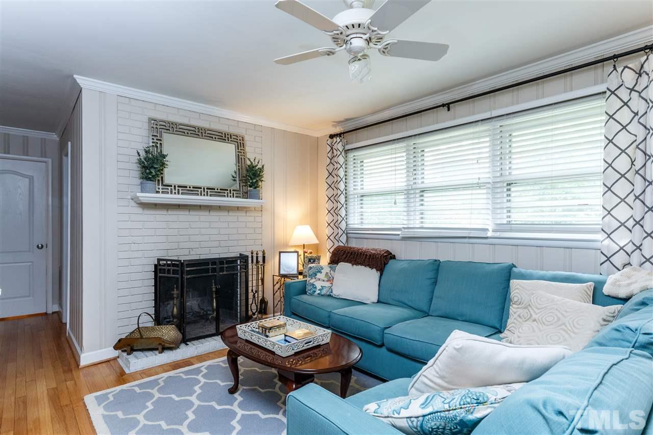 3034 Plantation Road Raleigh, NC 27609 - Photo 5 of 25