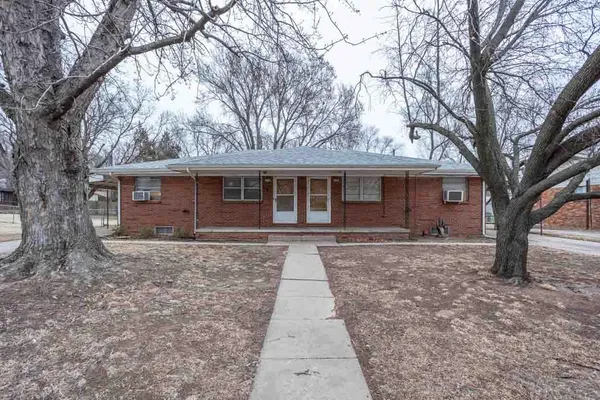 $174,000 | 236 North 1st Street, Unit TWO, Clearwater, KS 67026