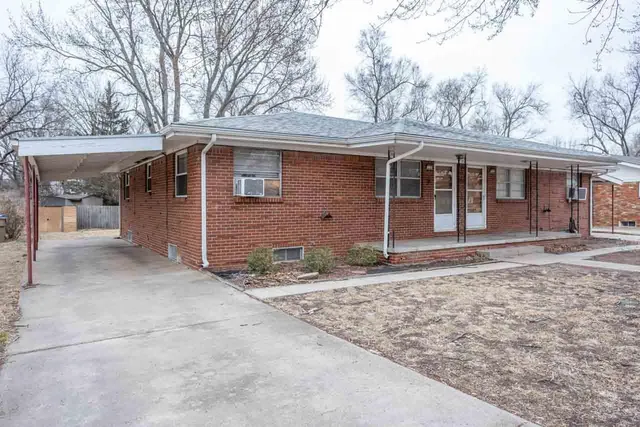 $174,000 | 236 North 1st Street, Unit TWO, Clearwater, KS 67026