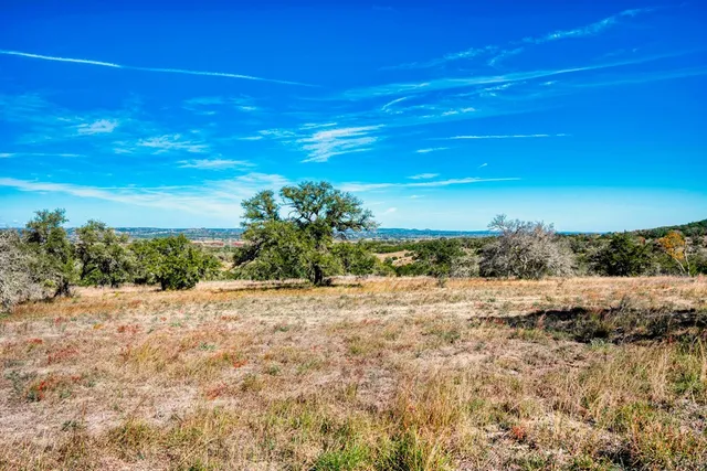 $785,375 | 538 Hidden Hills Ranch Road East, Kerrville, TX 78028