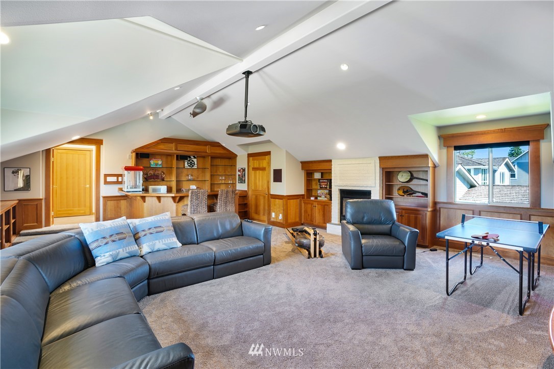 4844 G Loop Bow, WA 98232 - Photo 19 of 40 a living room with furniture kitchen view and a large window