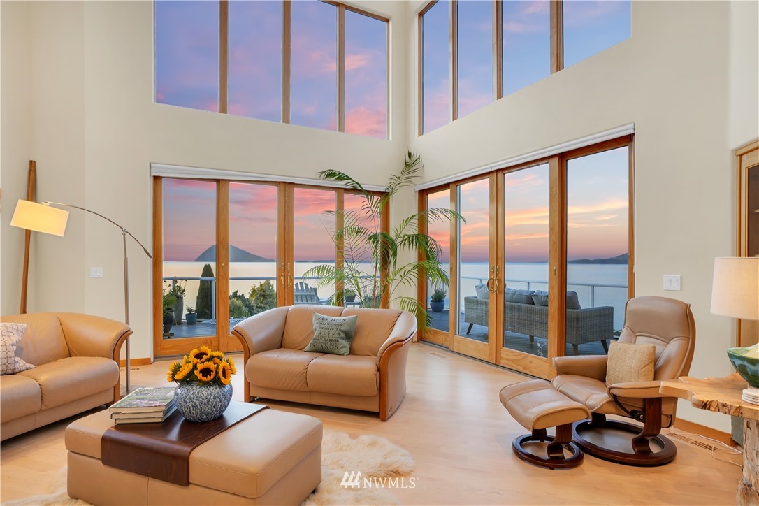 4844 G Loop Bow, WA 98232 - Photo 5 of 40 a living room with furniture and a large window