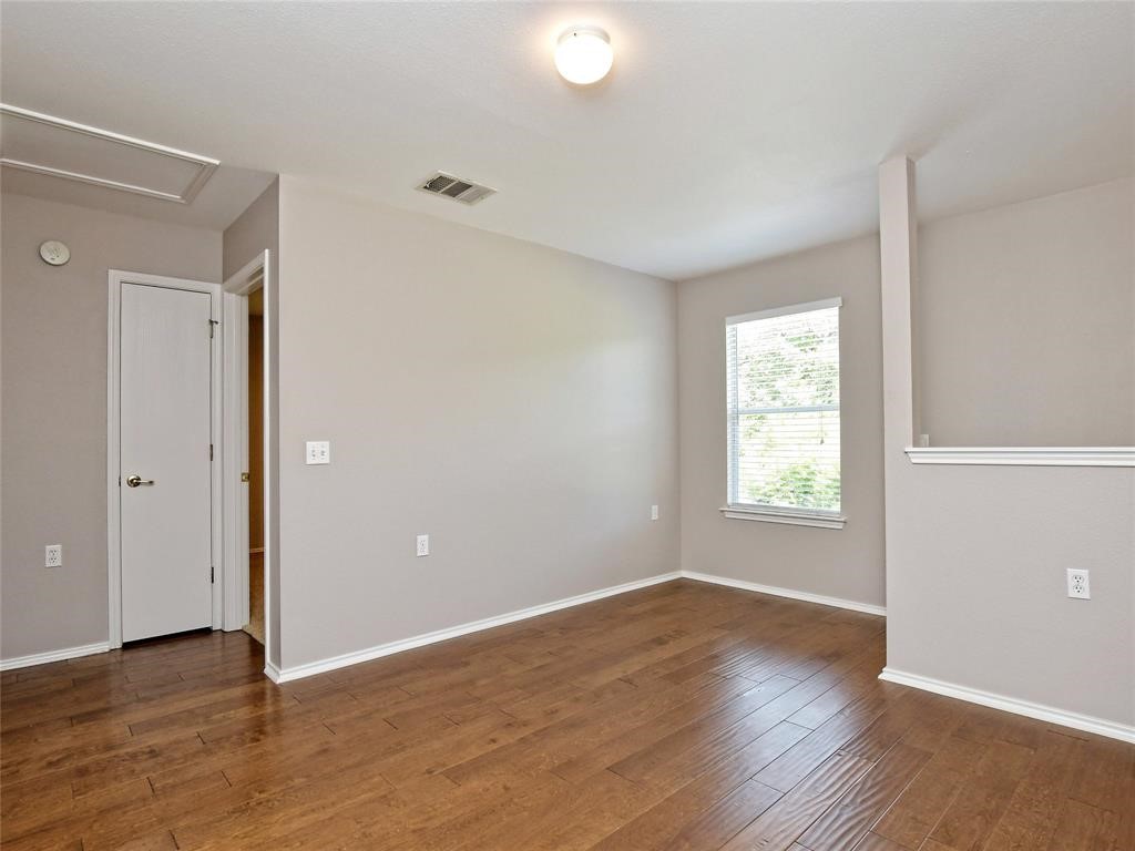 5516 Steven Creek Way Austin, TX 78721 - Photo 13 of 32