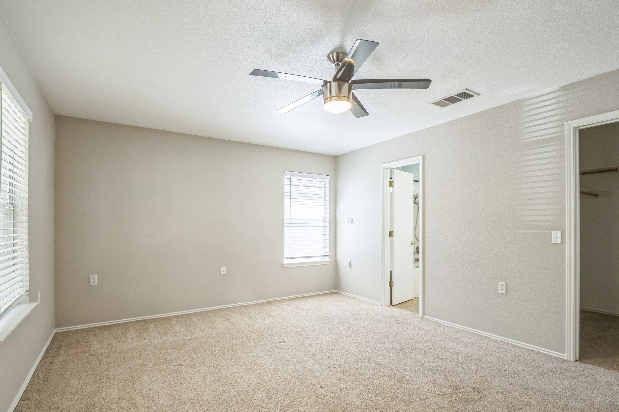 5516 Steven Creek Way Austin, TX 78721 - Photo 17 of 32