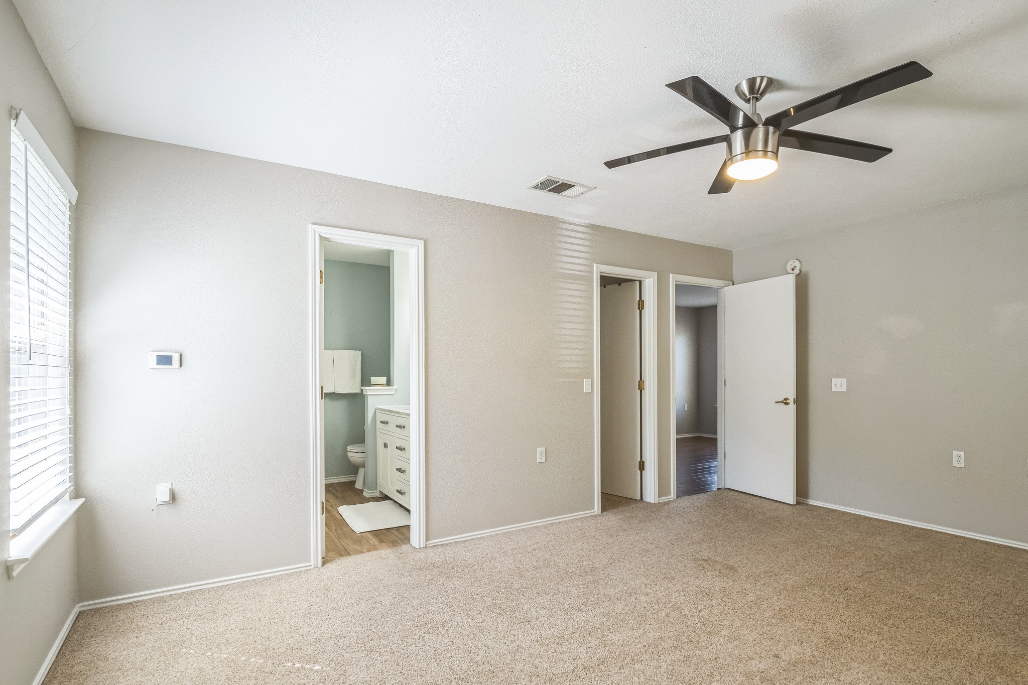 5516 Steven Creek Way Austin, TX 78721 - Photo 18 of 32