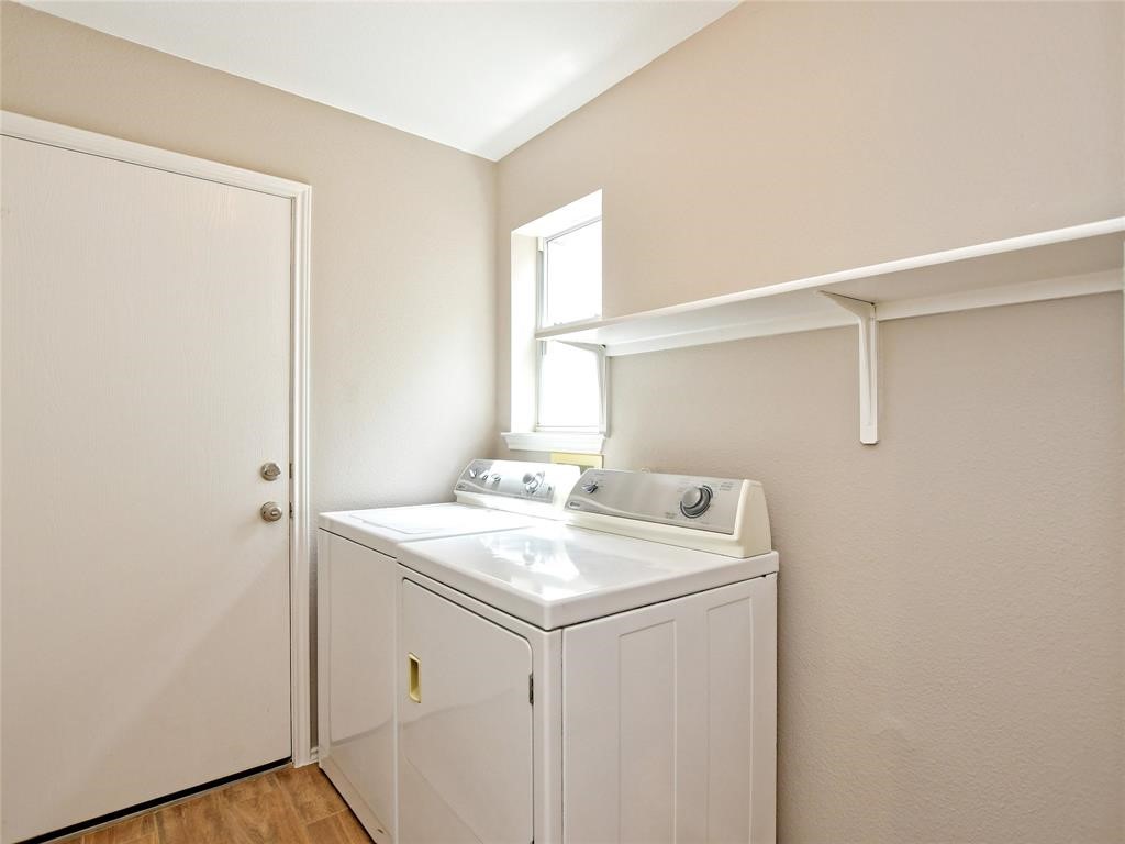 5516 Steven Creek Way Austin, TX 78721 - Photo 23 of 32