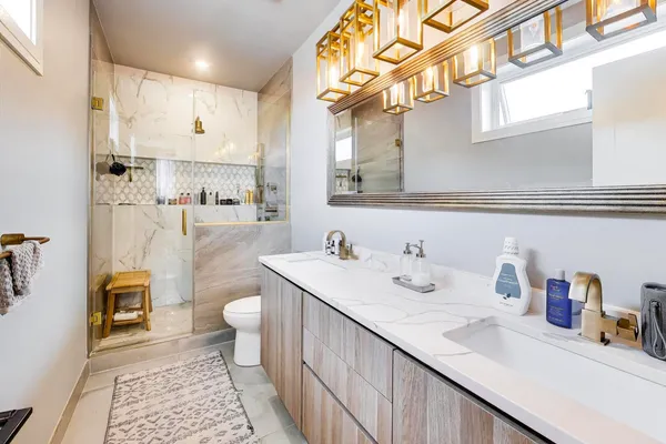 $4,000 | 3914 South King Drive, Unit 3N, Chicago, IL 60653