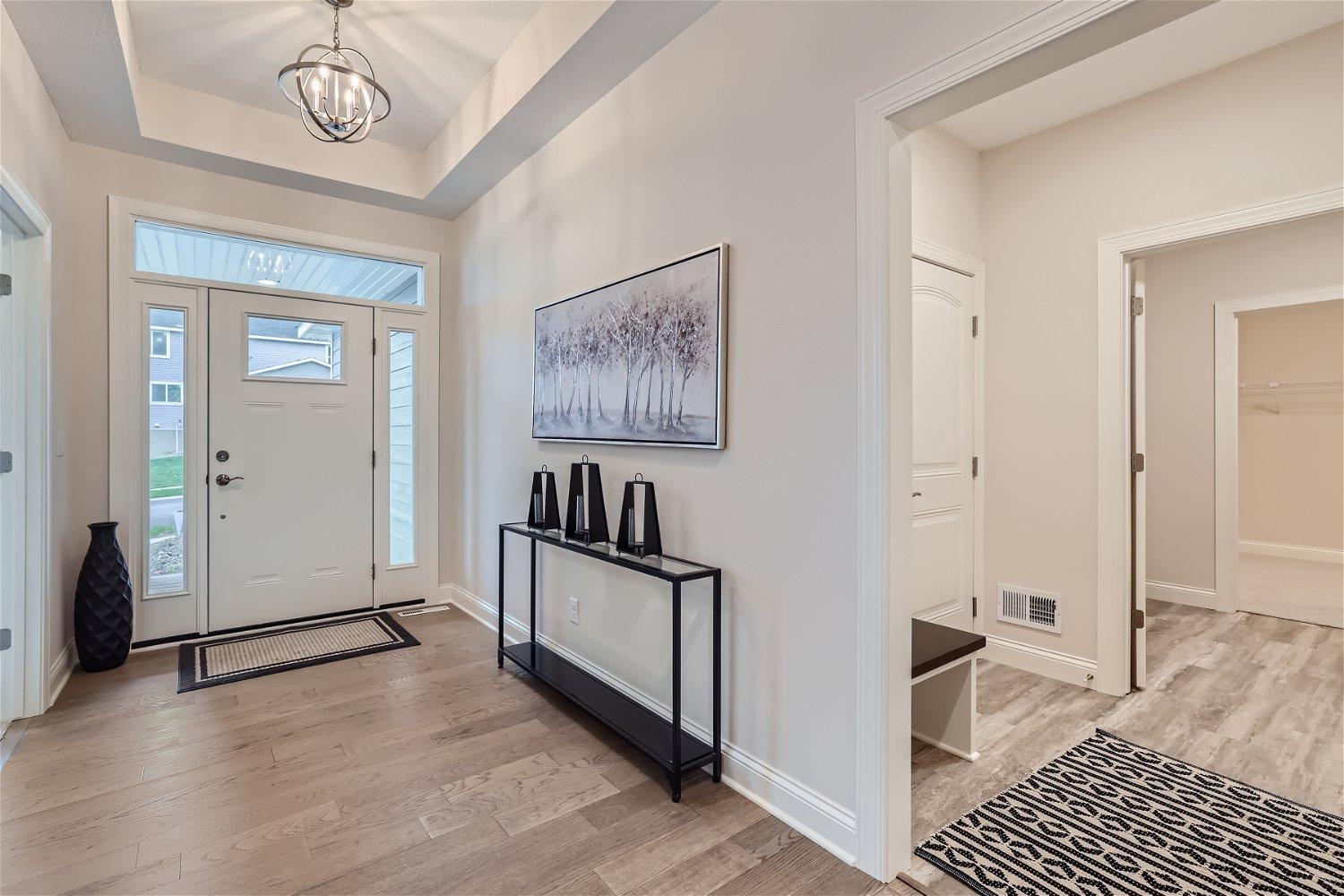 7396 Agate Trail Inver Grove Heights, MN 55077 - Photo 2 of 25