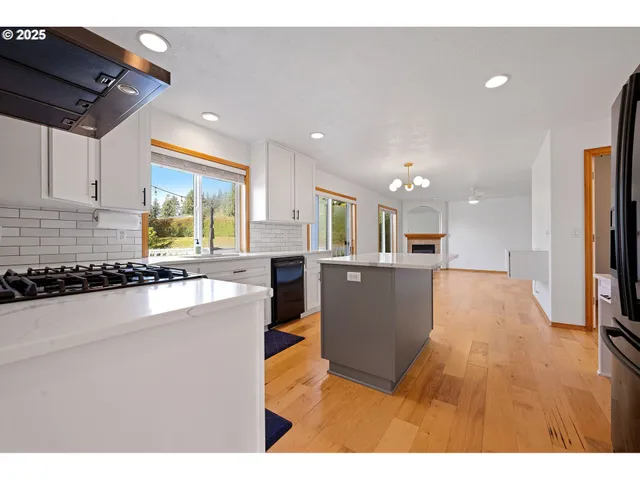 $689,000 | 375 McClure Avenue, Astoria, OR 97103